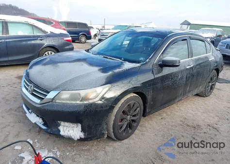 2013 Honda Accord Touring z USA, uszkodzony, nr VIN 1HGCR3F94DA030629